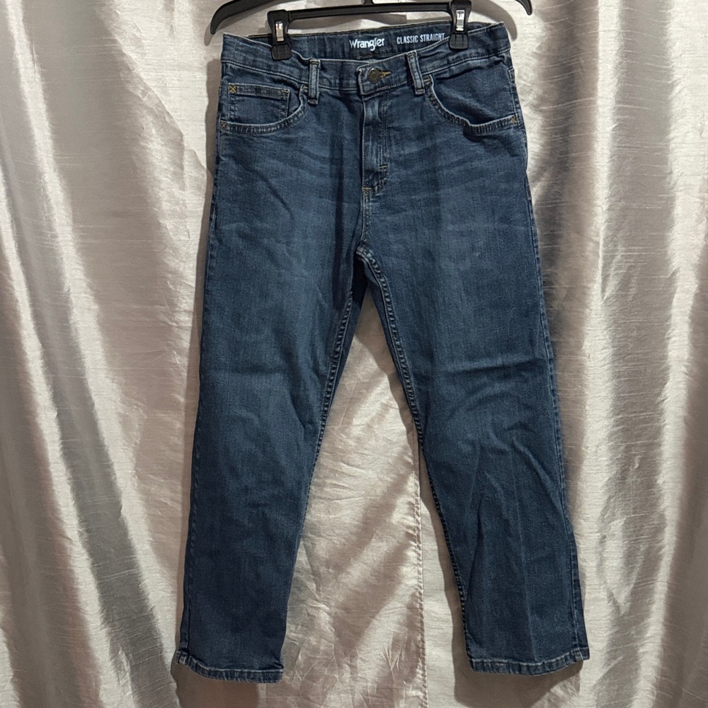 Wrangler Men's Classic Relaxed Fit Blue Jeans
